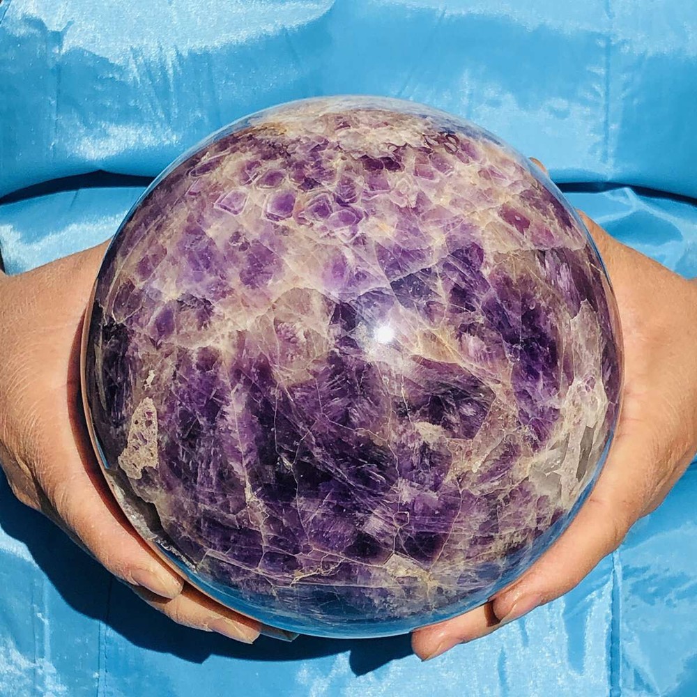Natural Dream Amethyst Quartz Crystal Sphere Ball for Healing 4490G 2704