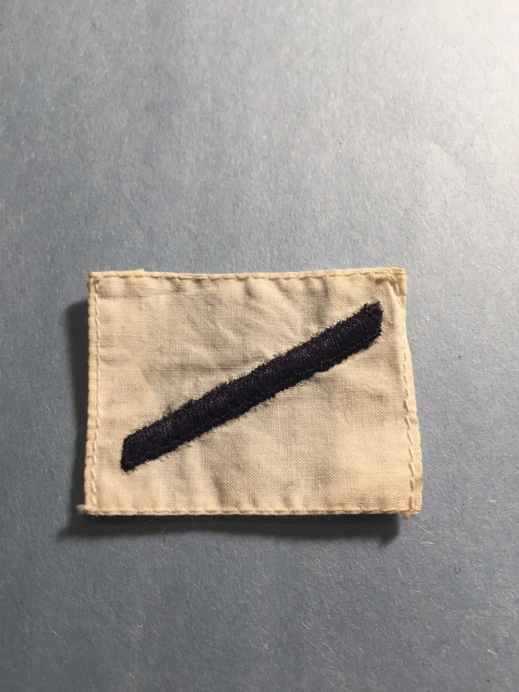 vtg. US Navy - Enlisted Rank E-1 (Bk on white) Female (obsolete) 2-1/8