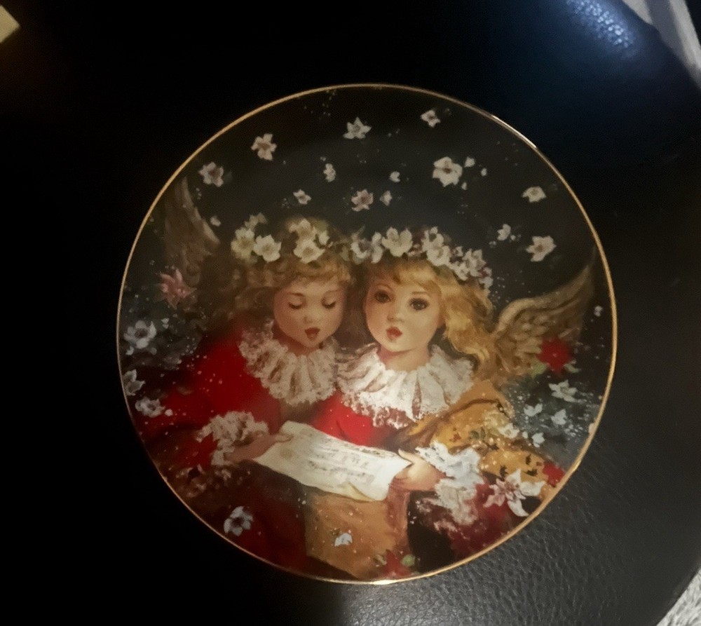 Floral Angel Decorative Plate for Home Décor