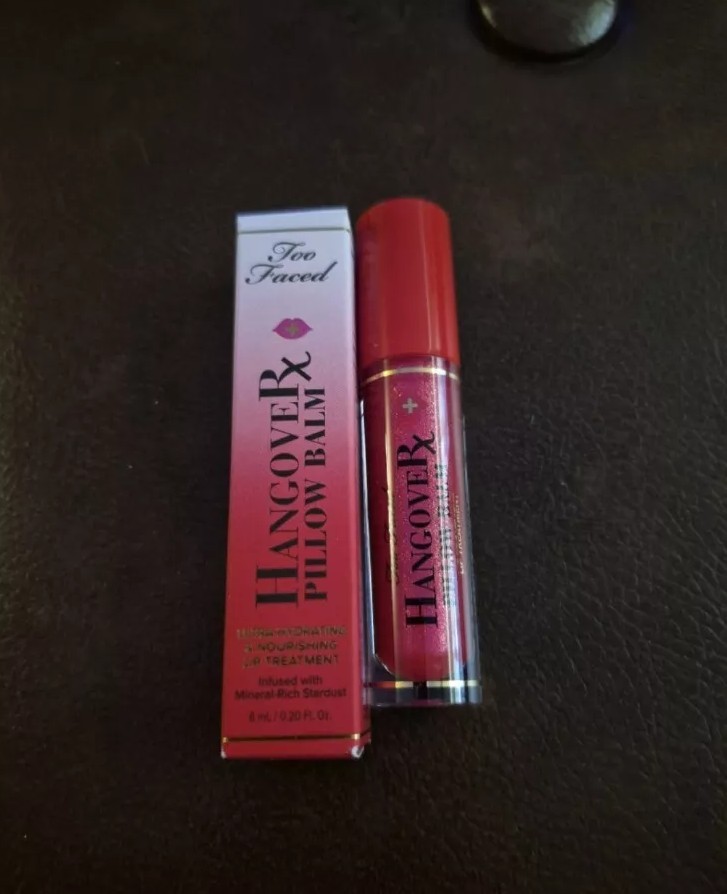 Too Faced Pillow Balm Hydrating Lip Mask in Pink Mint