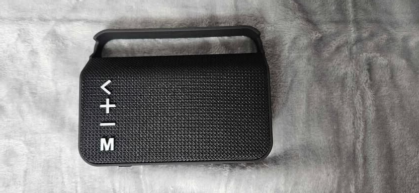 Poloroid PBT9529 Portable Bluetooth Speaker with Wireless Connectivity