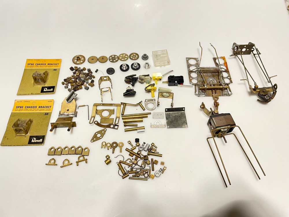 1:32 1:24 1:25 vintage 1960's slot car parts LOT