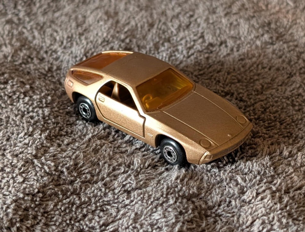 Vintage Matchbox Superfast 1979 Lesney No 59 Gold Porsche 928