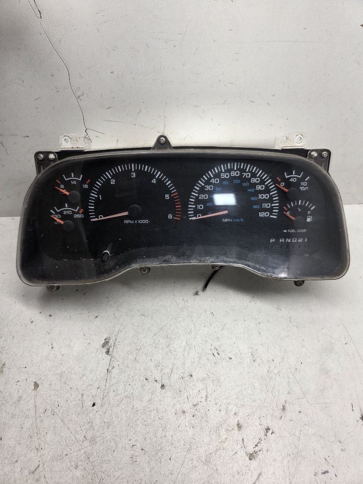 Speedometer Cluster Tachometer MPH Fits 00-01 DODGE 1500 PICKUP 1431964