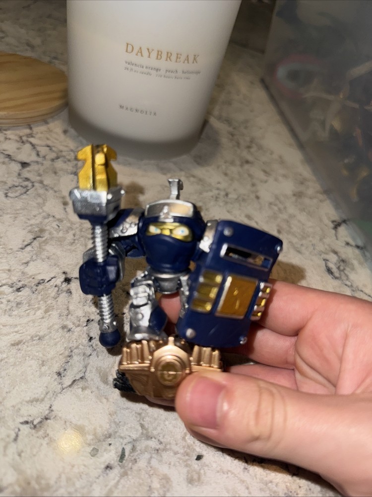 High Volt Skylanders Superchargers Figure 87529888 EUC