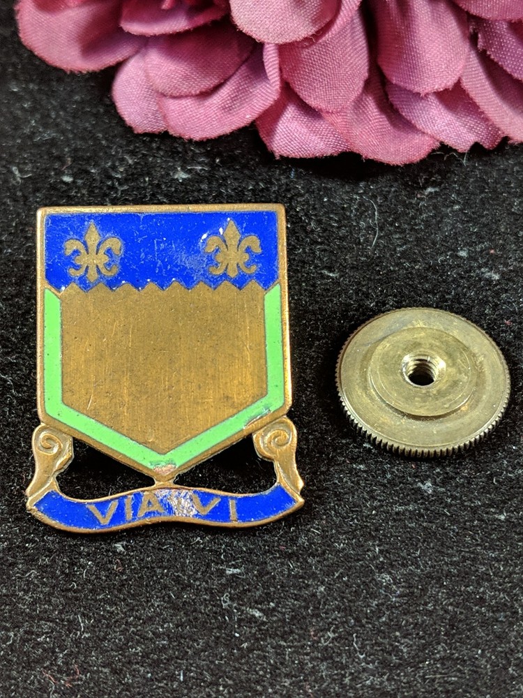 Antique WW2 127th Field Artillery DI Regiment Unit Crest Via Vi Badge US Army