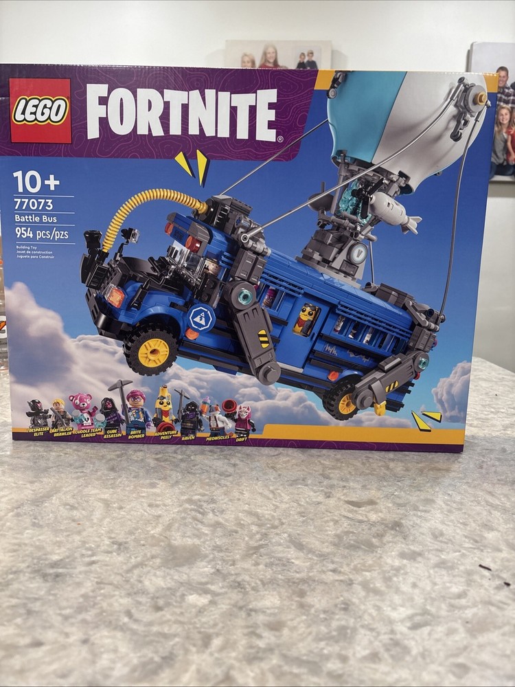 LEGO Fortnite Battle Bus Building Set 77073 with Mini Figures