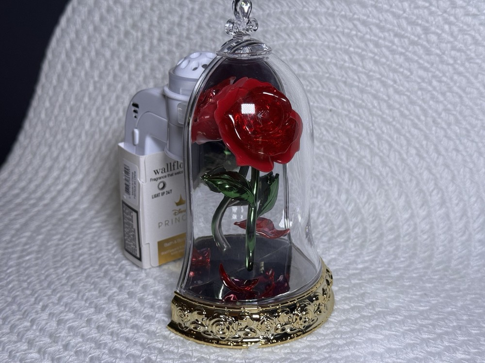 NWT Disney Belle Wallflower Plug-In Bath & Body Works Scent Control Light Up