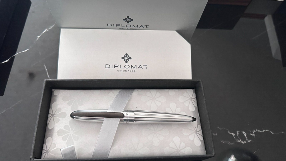 Diplomat Aero Factory Fountain Pen EF