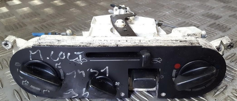 Mitsubishi Colt 1996 Climate Control Panel (Heater Control Switch #433736-04