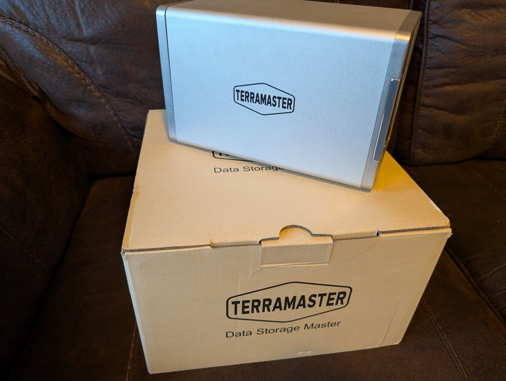 Terramaster NAS F2-221, UPGRADED RAM to 10GB, 4TB Disk Included