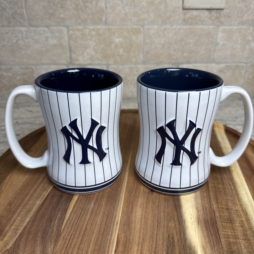 Two New York Yankees Mug Official MLB - Rare Sculpted Relief 14oz NY Baseball