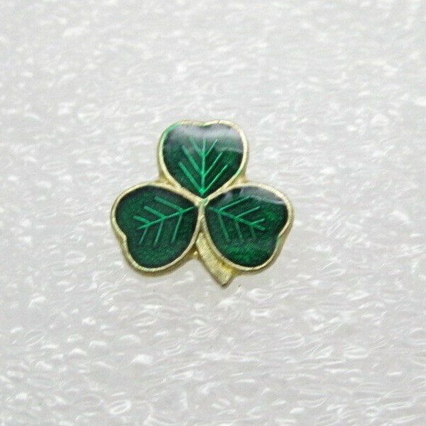 3 Leaf Clover Lapel Pin (B124)