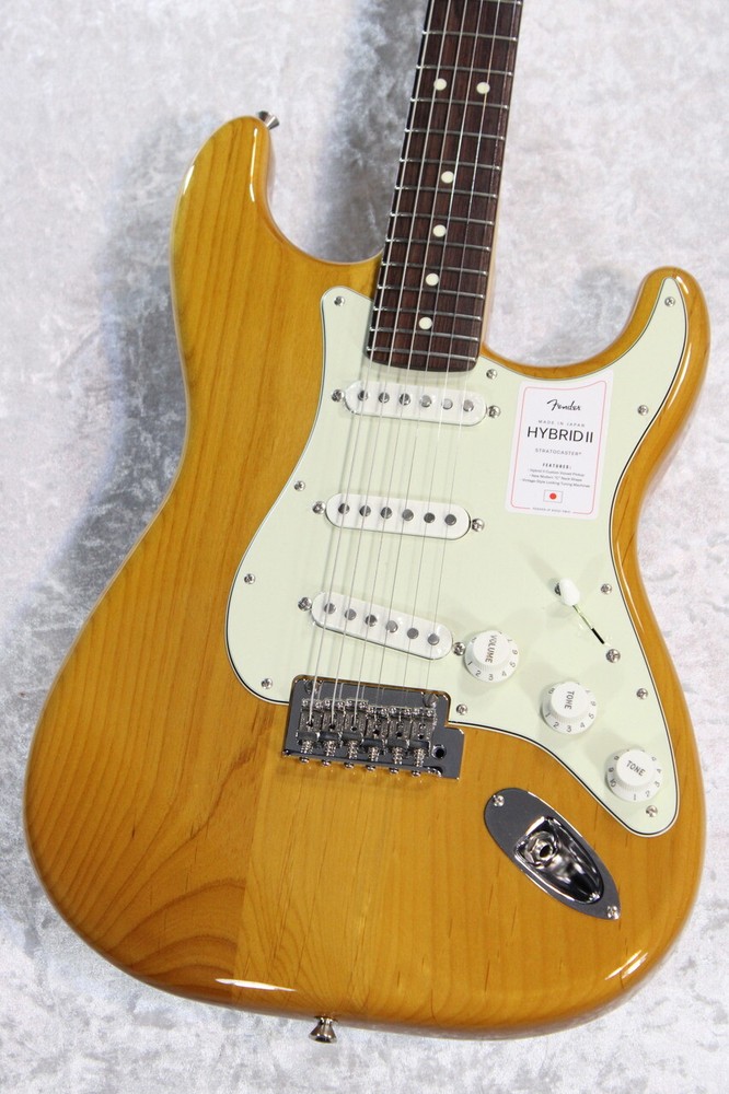 Fender Made in Japan Hybrid II Stratocaster Vintage Natural  JD23027392 3.47kg