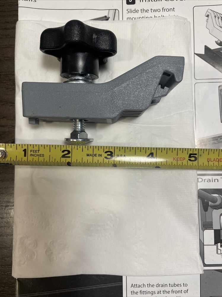 UNDERCOVER FLEX TONNEAU COVER “ FRONT RETAINER “ HOLD DOWN CLAMPS NOS BUY NOW!!-image