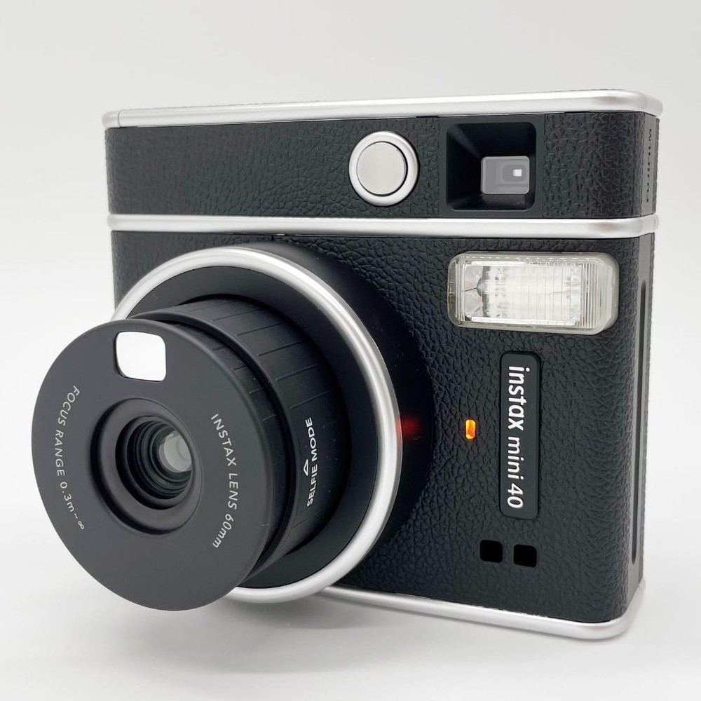 Fujifilm Instax Mini 40 Instant Camera in Clean Near Mint Condition