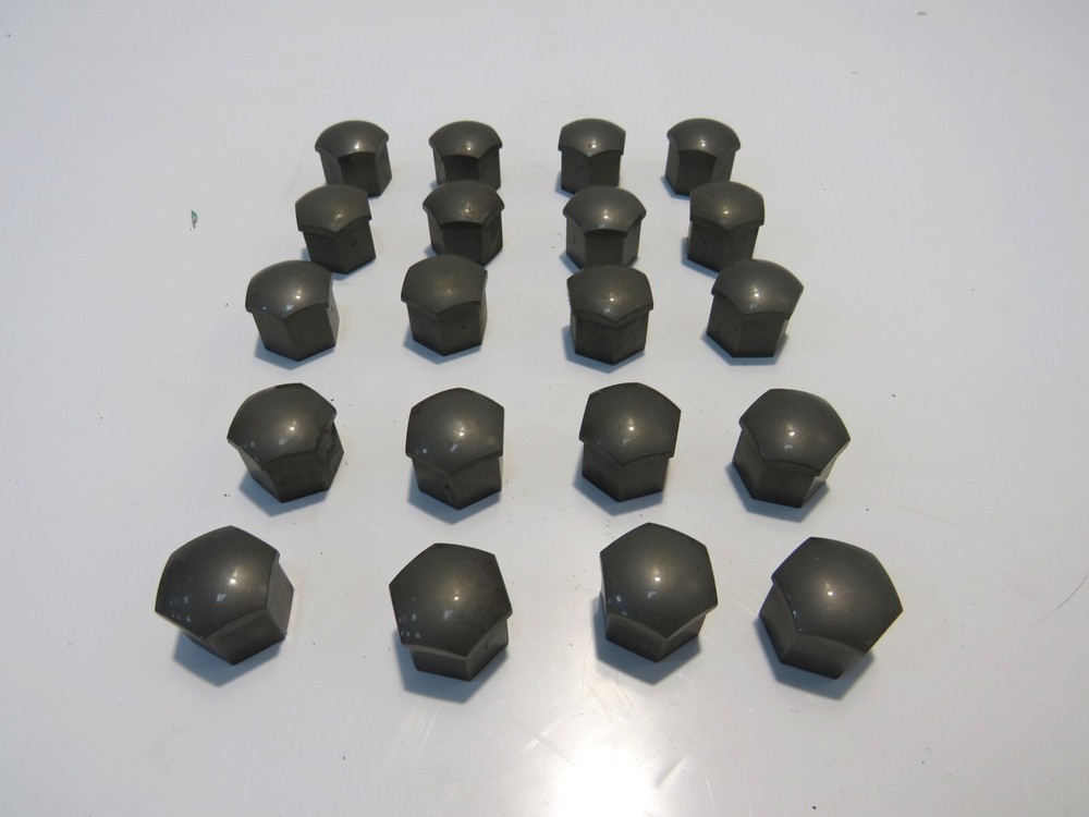 MG ZS 2017-19 SET OF 20 ALLOY WHEEL BOLT CAPS                              Q9449