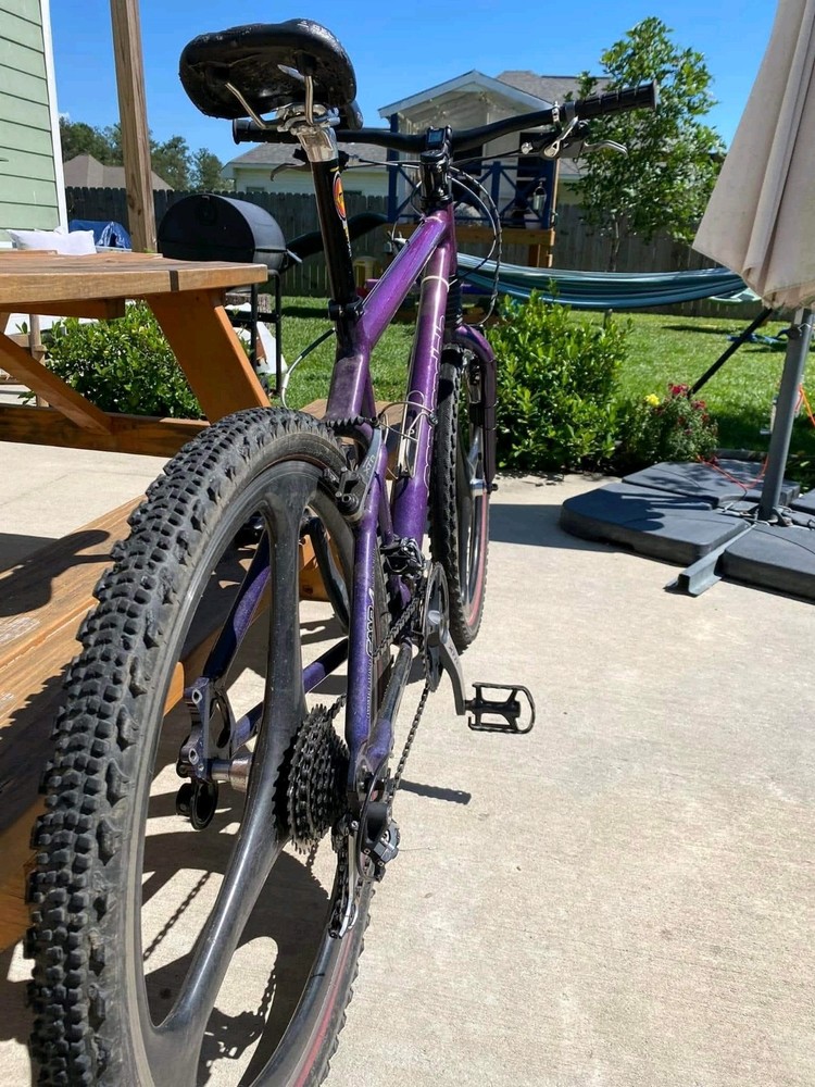 Cannondale F1000 Large Frame XTR Drivetrain Carbon Spin Wheels