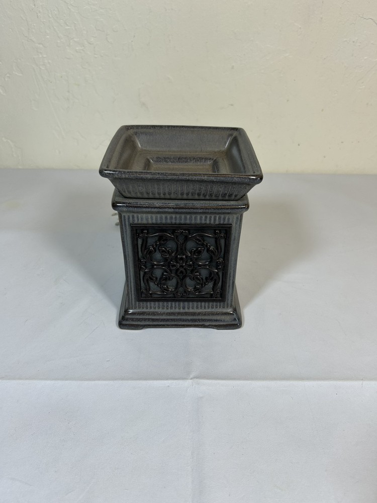 Scentsy Jane Premium Rustic Wrought Iron Wax Warmer Retired Model DSW JANE