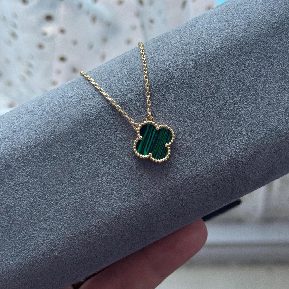 Van Cleef Arpels Vintage Alhambra Malachite Clover Gold Necklace