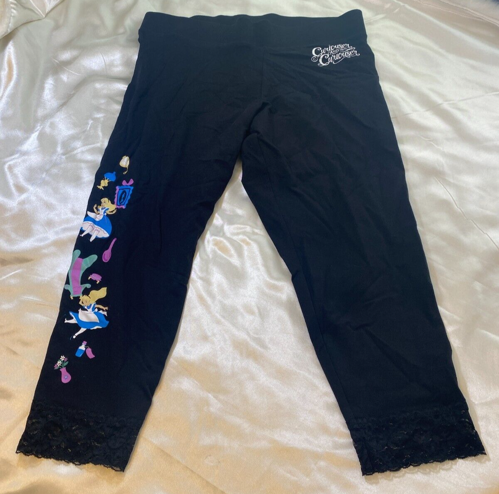 Her Universe Alice in Wonderland Black Capri Plus Size 2XL Leggings Lace Disney