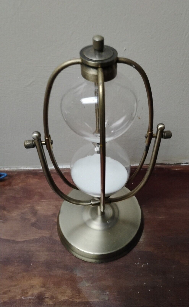 Golden Sand Glass Home Decor with Metal Frame for School Lessons