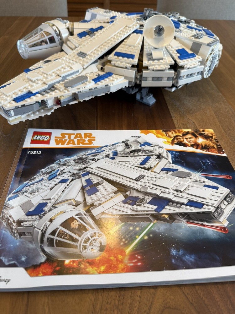 LEGO Star Wars 75212 Kessel Run Millennium Falcon