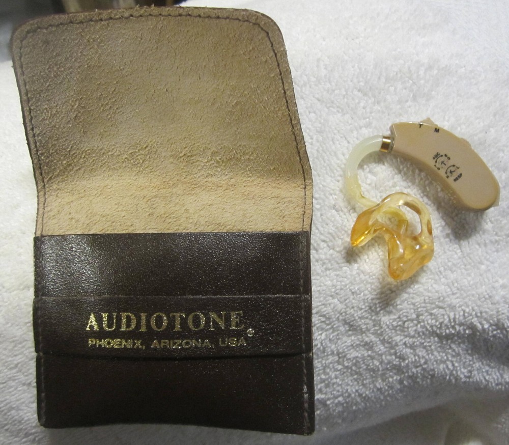 1 аудиотон A-37, AGC-1, США слуховой аппарат, H F 82-9884, w мешок, на запчасти или ремонт