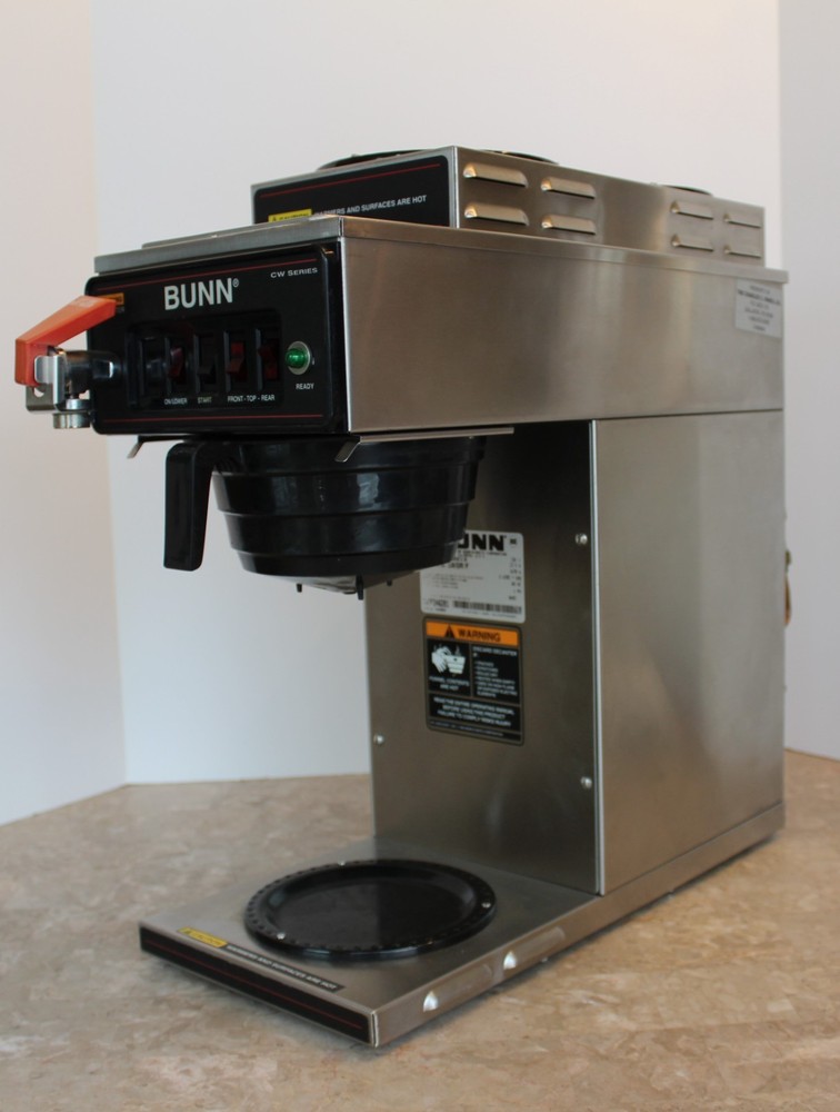 Bunn CWTF15 Automatic Coffee Brewer With Three Warmers SN: CWTF246281