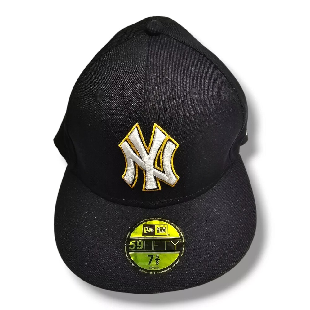 New Era 59Fifty Size 7 5/8 New York Yankees White Gold Logo Fitted Hat From Lids