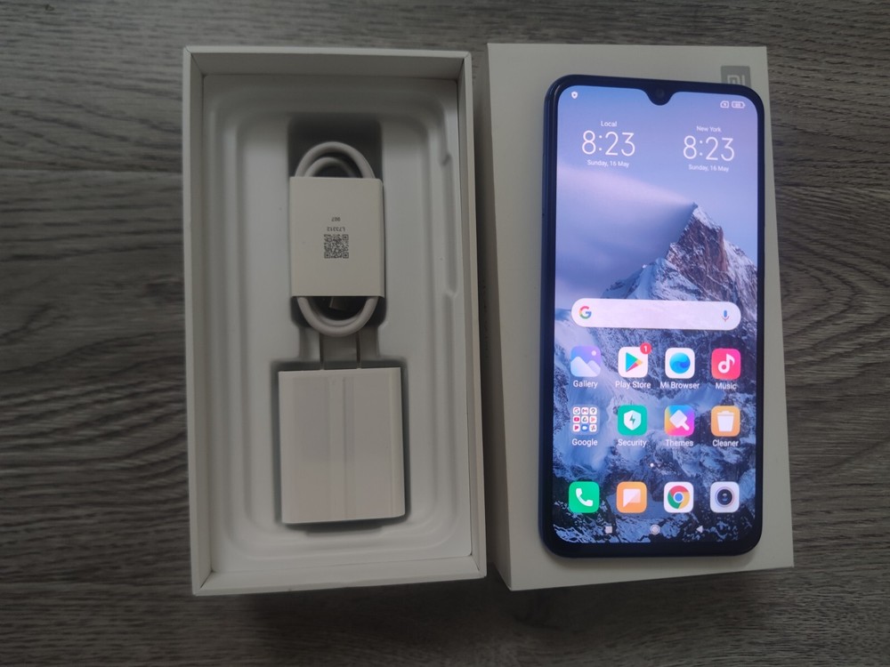 Xiaomi Mi 9 SE 4G LTE Dual SIM 6GB+128GB Unlocked 48MP Android Phone Blue