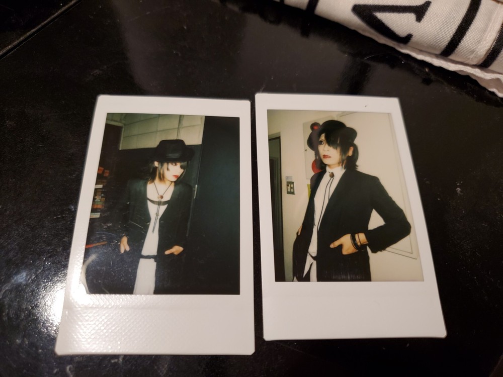 Visual Kei umbrella photocard cheki Polaroid Yui-image