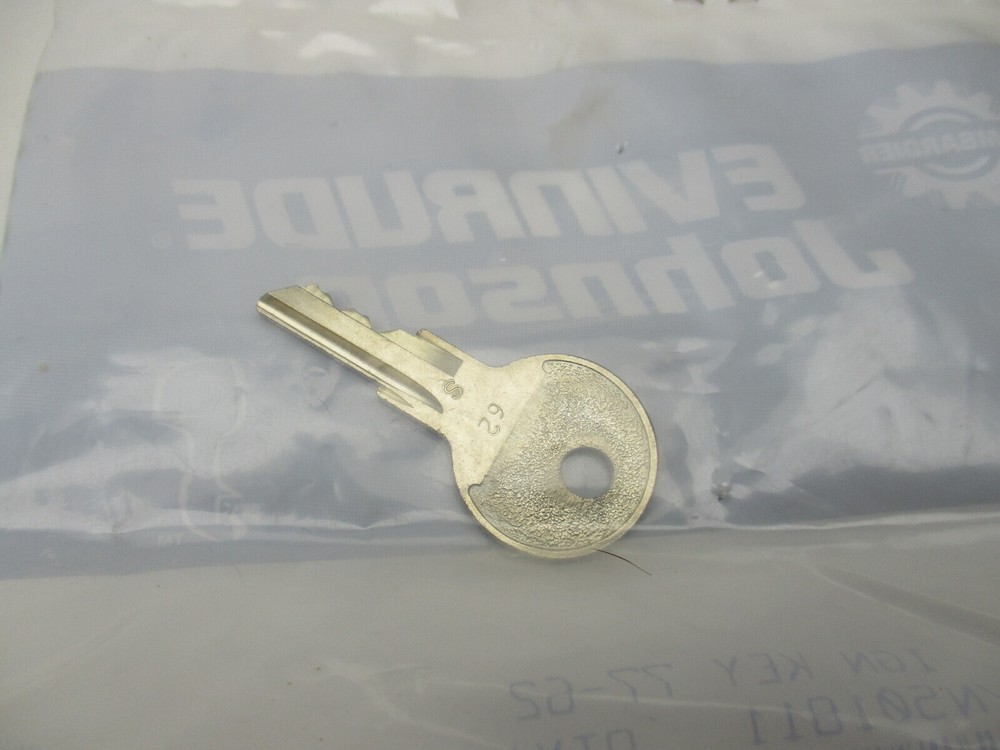 501811 OMC Ignition Switch Key 77-62 for Evinrude Johnson Outboards