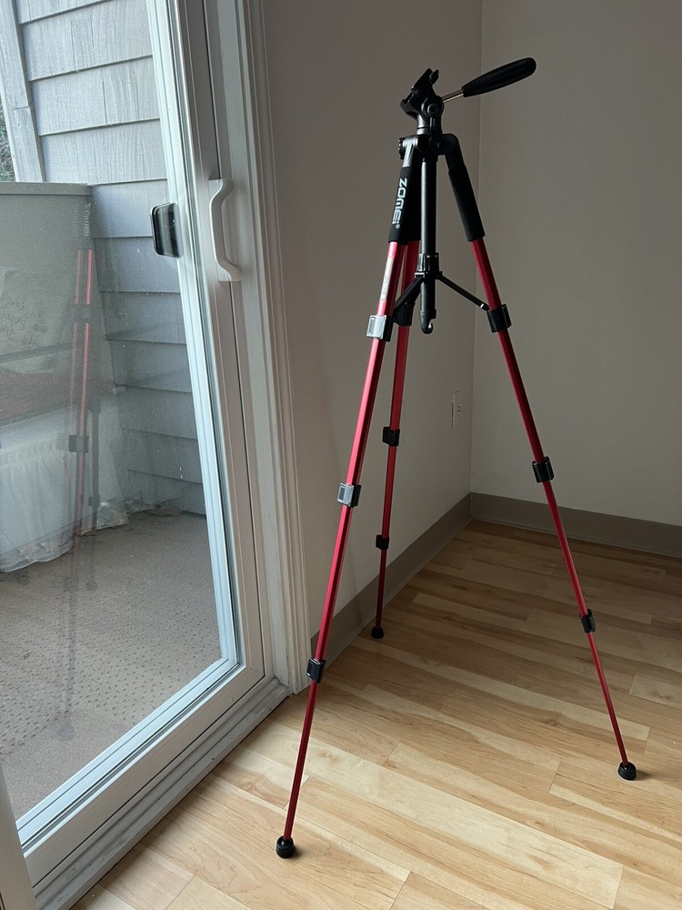Zomei Q111 Professional Portable Tripod - Red