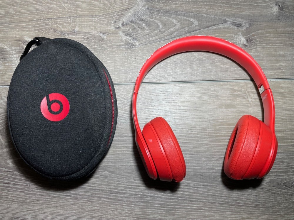 Beats by Dr. Dre Solo 3 Bluetooth Wireless Headphones Product Red READ