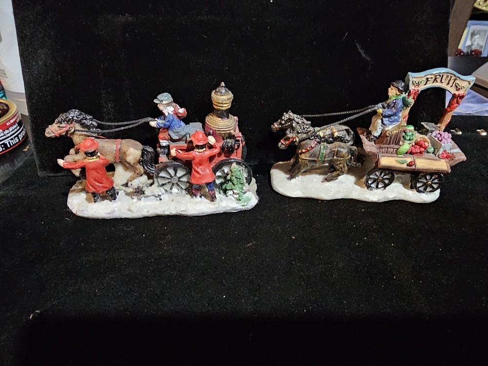 Christmas Village Cobblestone Set with People & Horse Figures - 2-Piece Collectible Decor