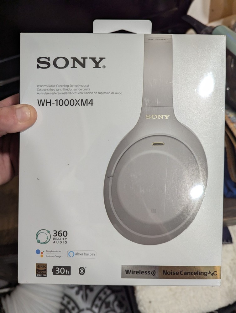 Sony WH-1000XM4 Wireless Noise Cancelling Over-Ear Headphones in Silver