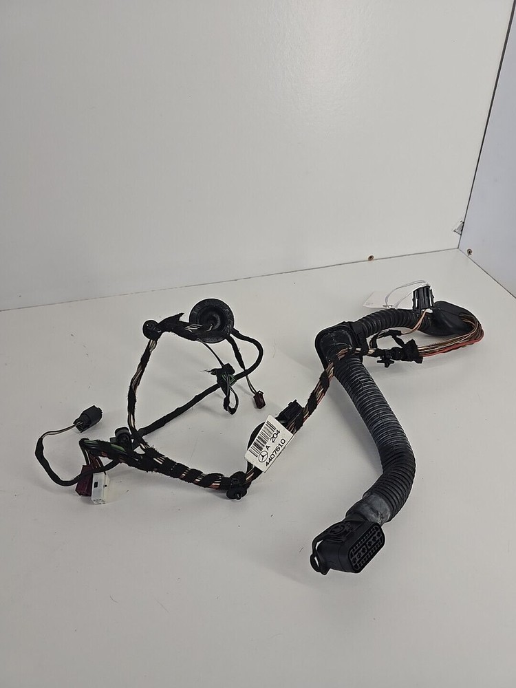 2012-2014 Mercedes-Benz C300 Left Rear Door Wiring Harness OEM