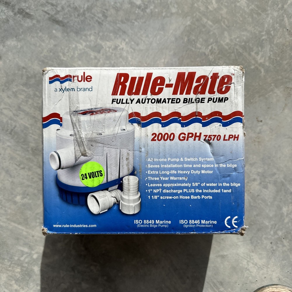 Rule Rule-Mate® 2000 GPH Fully Automated Bilge Pump - 12V RM2000A UPC 0422371...-image