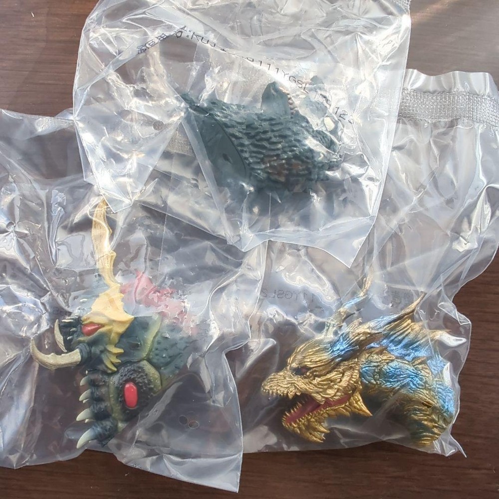 Godzilla 70th Anniversary E-Award Kaiser Ghidorah Battra Figure F/S-M412 Japan RARE