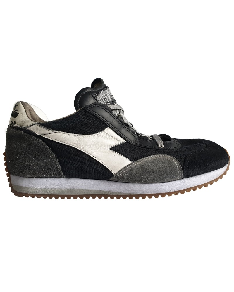 Shoes Diadora Heritage Equipe H Dirty Stone Wash Evo Trainers Man Leather Black/