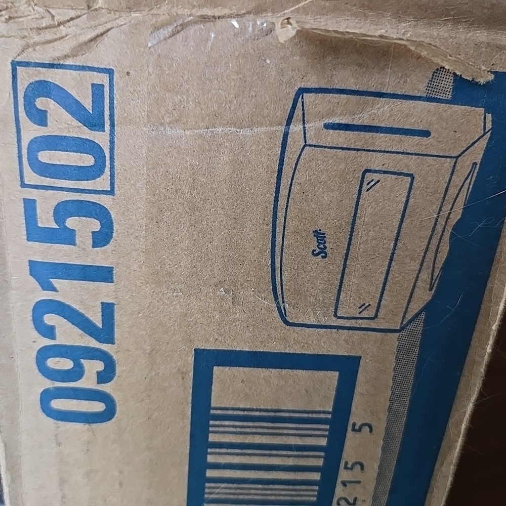 Scott Scottfold Compact Paper Towel Dispenser 09215-02 in Black