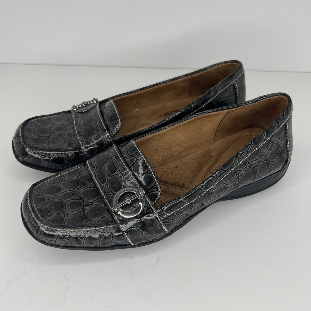 Naturalizer Womens Slate Gray Patent Leather Croc Print Loafers Size 6