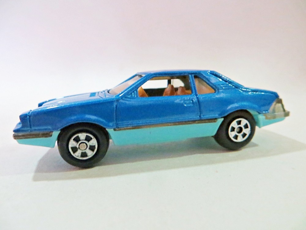 ERTL REPLICA SERIES 'FORD ESCORT EXP' BLUE. 1:64. EXCELLENT. RARE.