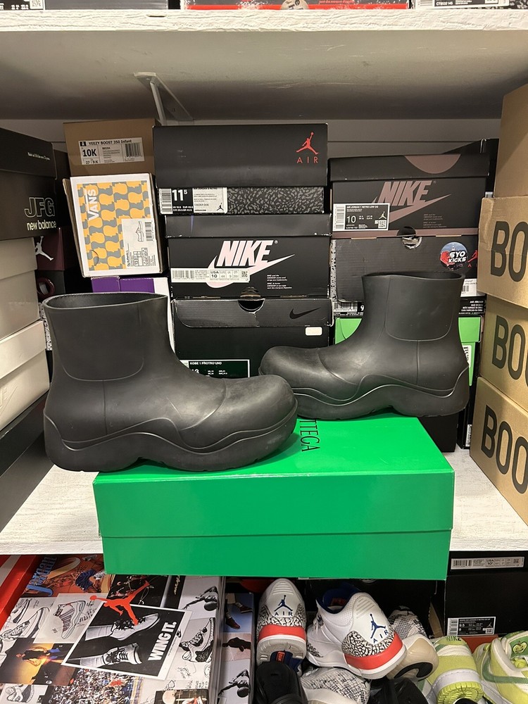 Size 41/ US8 - Bottega Veneta Women's Rubber Black Puddle Boot