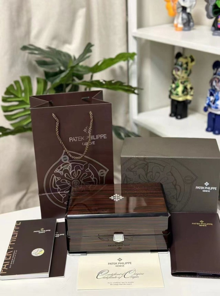 Patek Philippe Watch Storage Box with Card Bag Accessories & Leather Case