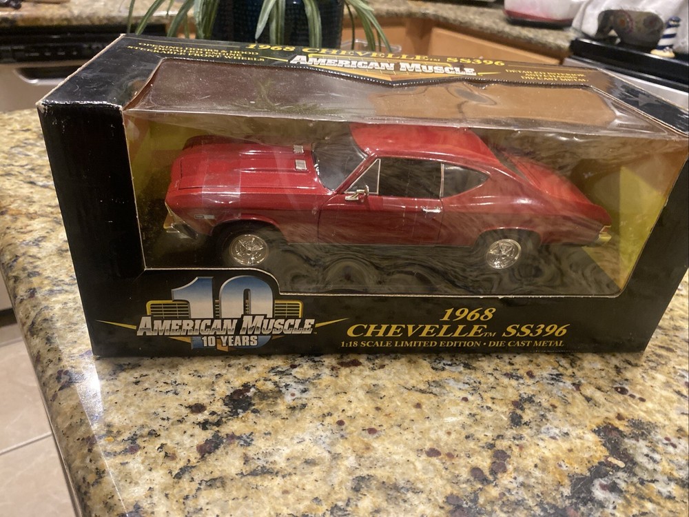 American Muscle 1/18 1968 Chevy CHEVELLE SS396 RED Limited VHTF Never Opened