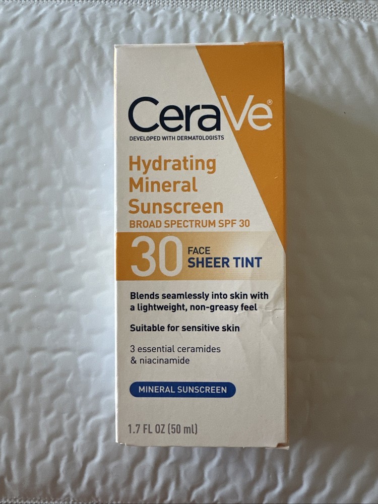 CeraVe Hydrating Tinted Mineral Sunscreen SPF 30 for Face
