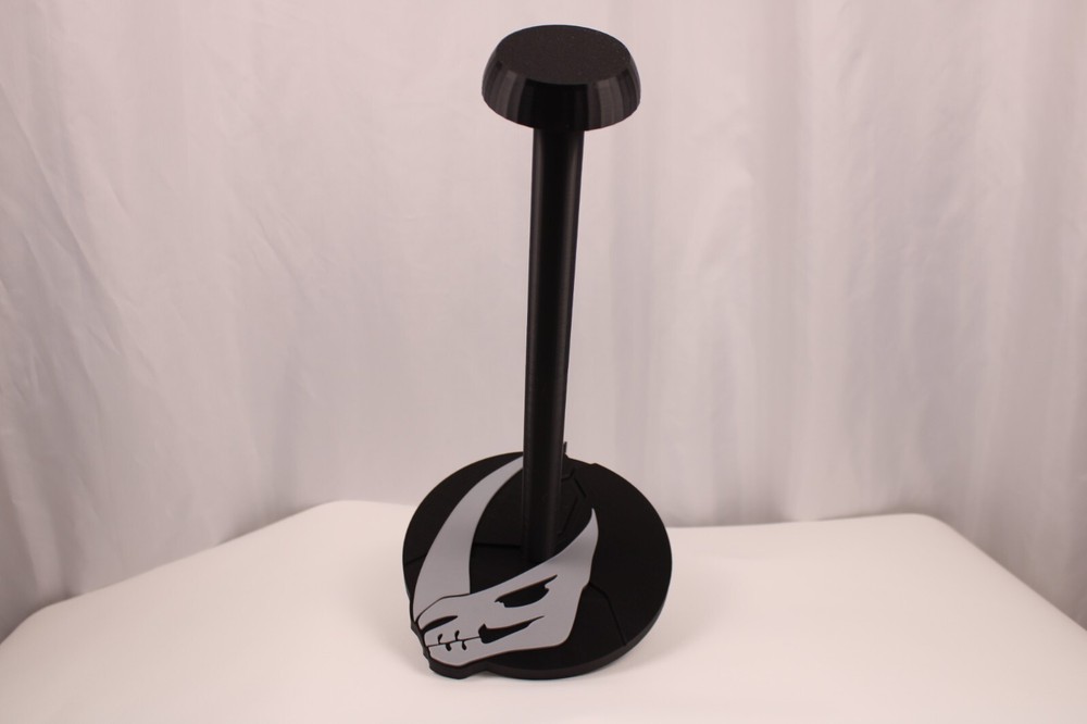 Mandalorian Helmet Stand