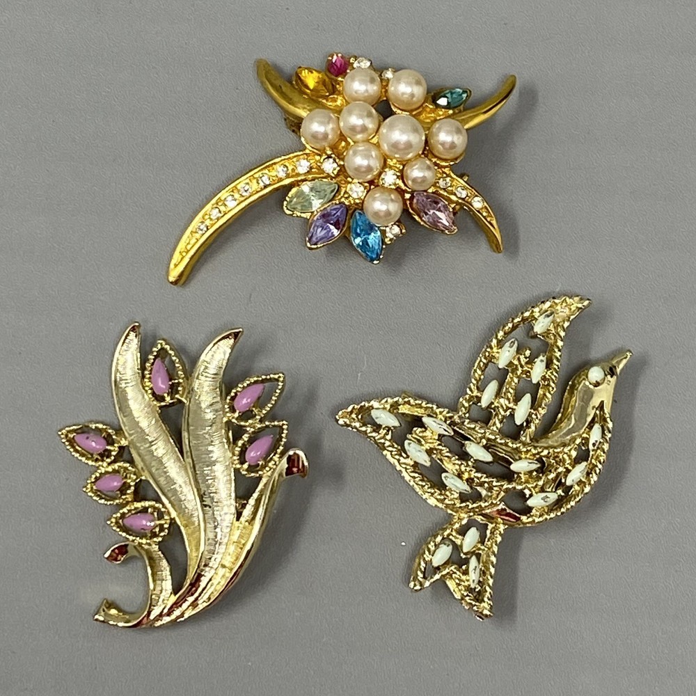 Vintage 3-Piece Dove Flower Brooch Set with Enamel Pearls Rhinestones
